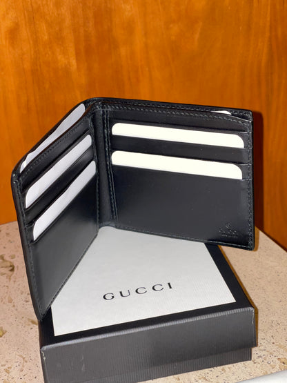 Gucci signature